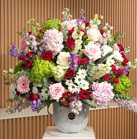 The Perfect Touch: Custom Flower Designs for Your Corporate Needs